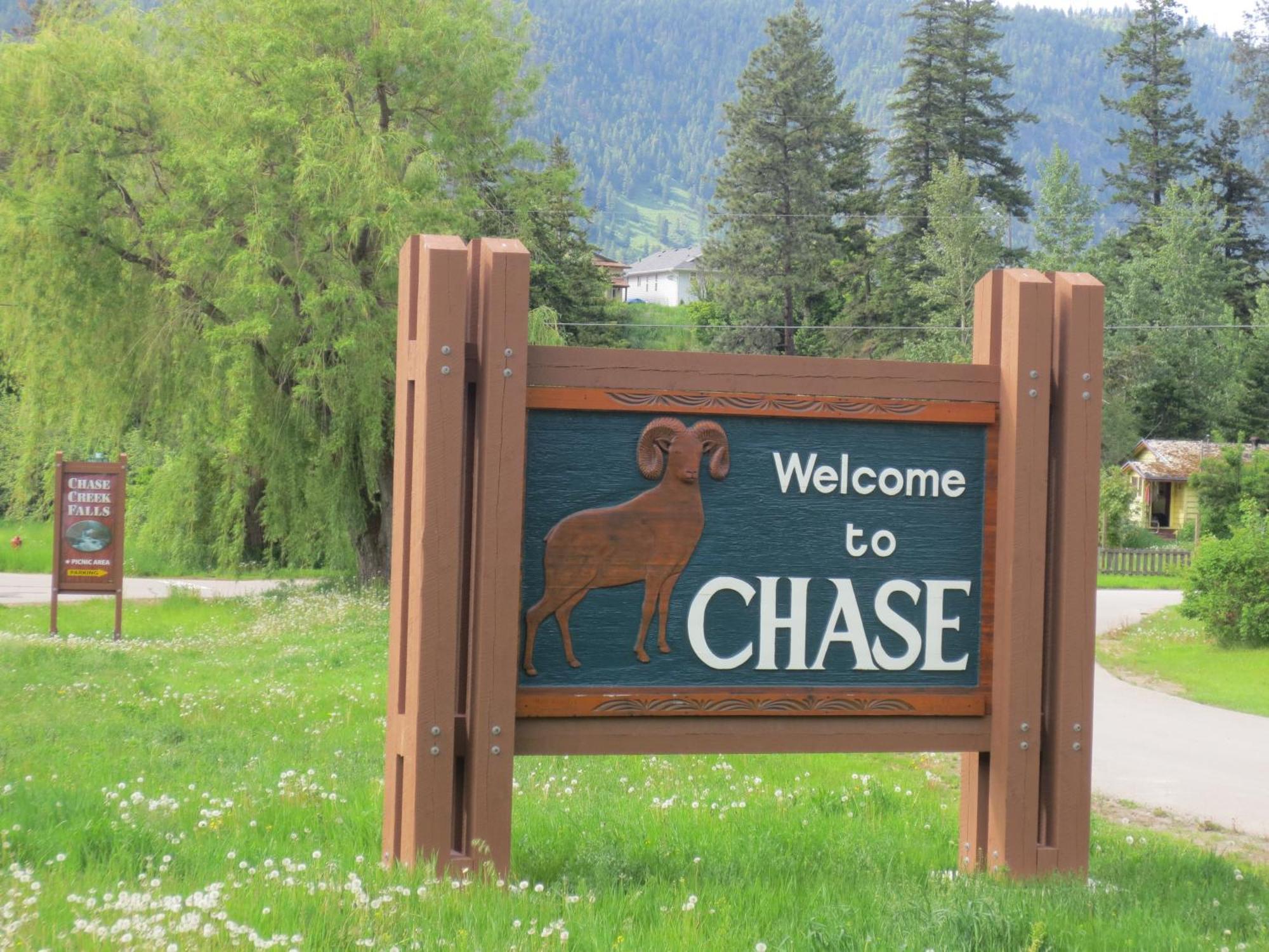 Chase Country Inn Екстер'єр фото