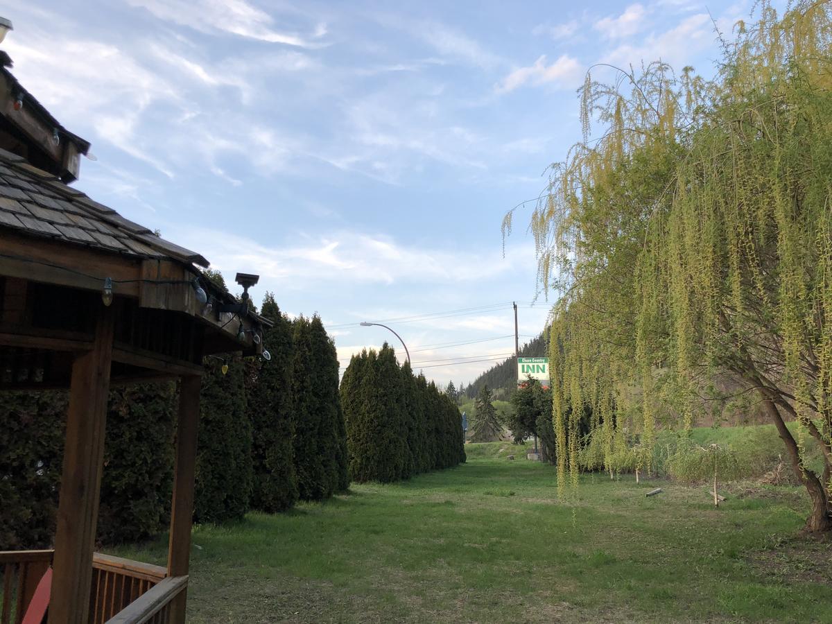 Chase Country Inn Екстер'єр фото