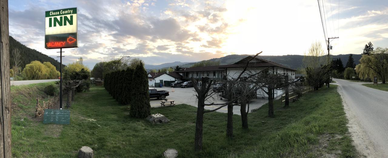 Chase Country Inn Екстер'єр фото